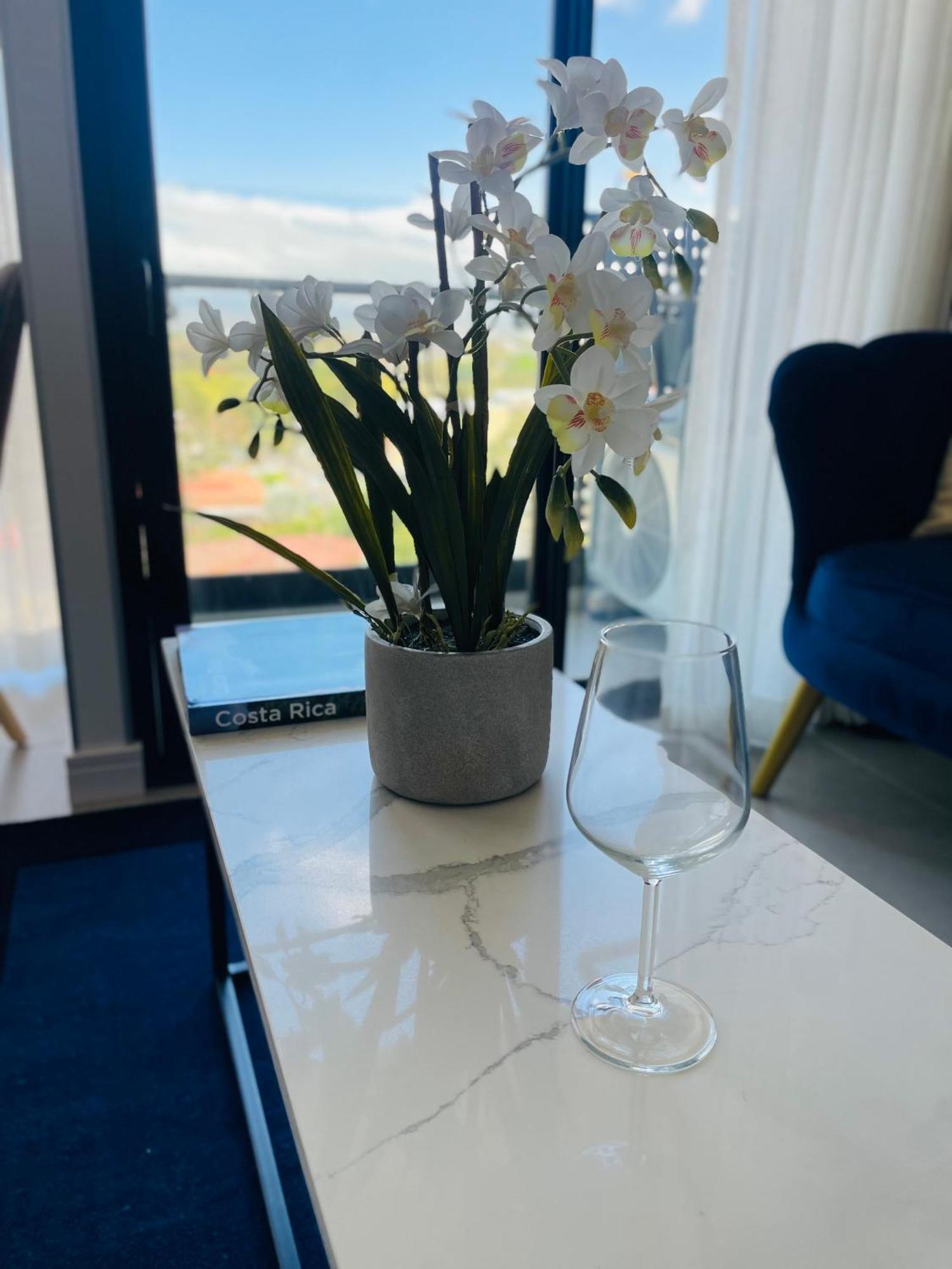 Skygarden Nunciatura Luxury Apartment #705 San José Extérieur photo